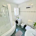 Garden شقة